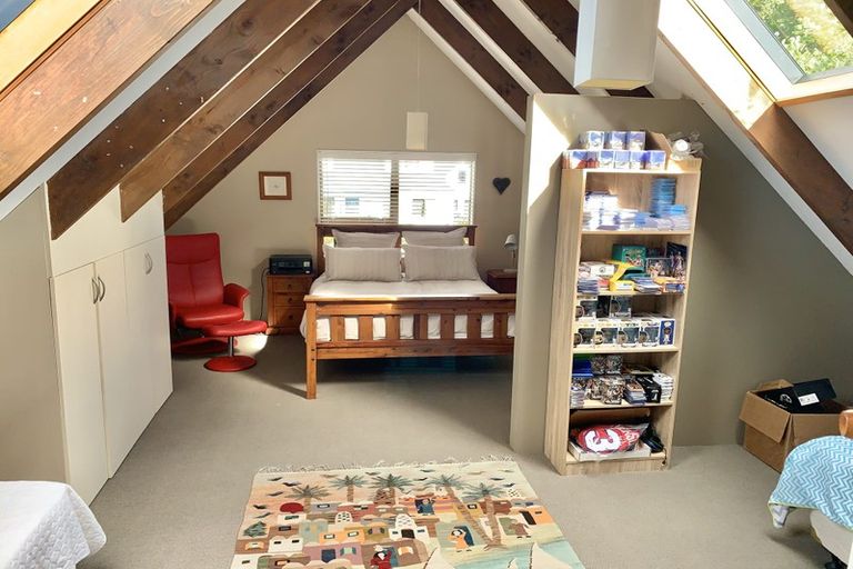 Photo of property in 11 Renata Road, Otaki, 5512