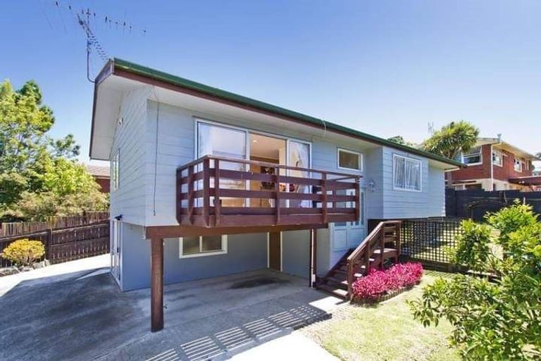 Photo of property in 2/159 Gossamer Drive, Pakuranga Heights, Auckland, 2010