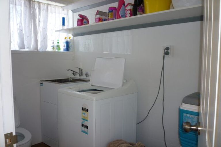 Photo of property in 1a Pelorus Place, Pakuranga, Auckland, 2010