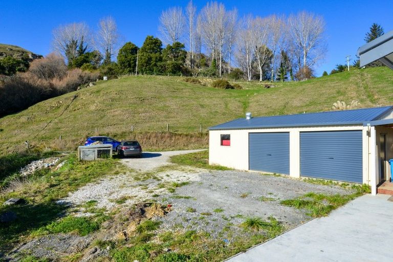 Photo of property in 1412 Maraetotara Road, Maraetotara, Havelock North, 4294
