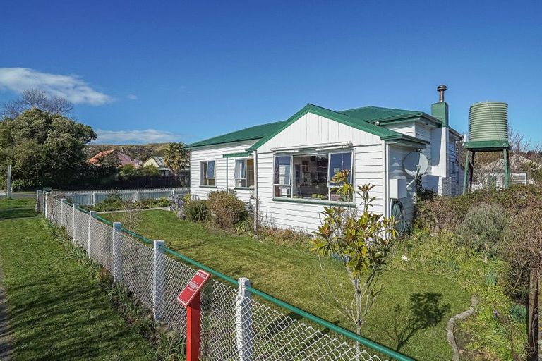 Photo of property in 11 Seddon Street, Cheviot, 7310