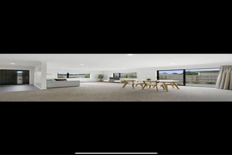 Photo of property in 25 Henrietta Maxwell Grove, Wainuiomata, Lower Hutt, 5014