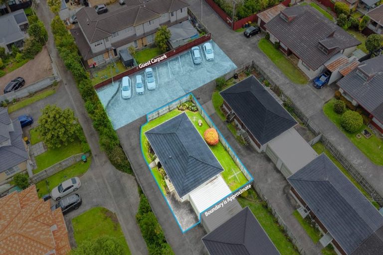 Photo of property in 5/33 Swanson Road, Henderson, Auckland, 0610