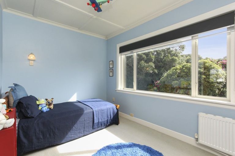 Photo of property in 32 Barrett Street, Westown, New Plymouth, 4310