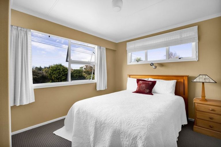 Photo of property in 27 Cameron Street, Hawera, 4610