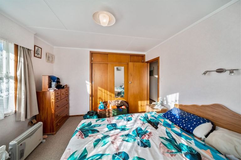 Photo of property in 295 South Road, Hawera, 4610