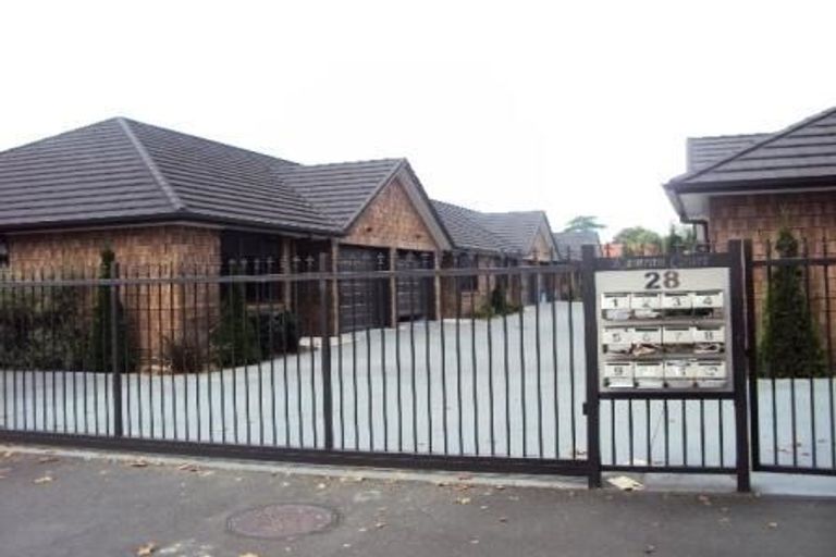 Photo of property in 2/28 Fifth Avenue, Enderley, Hamilton, 3214