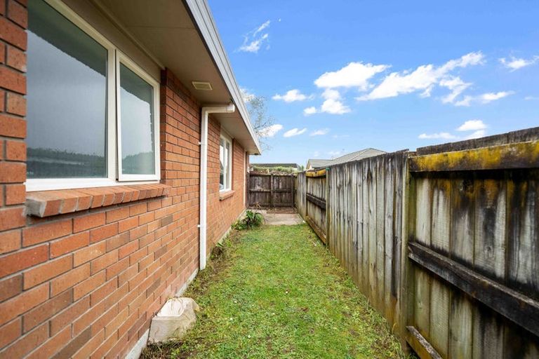 Photo of property in 10 Portrush Lane, Takanini, 2112