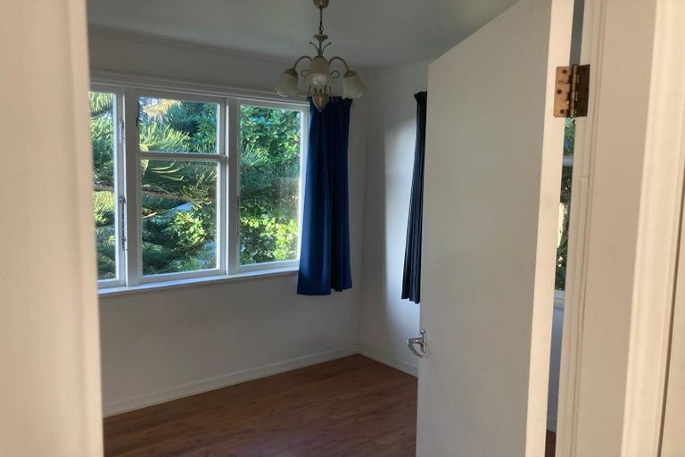 Photo of property in 130 Constable Street, Newtown, Wellington, 6021