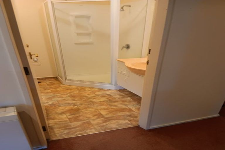 Photo of property in Courtenay Apartments, 308/120 Courtenay Place, Te Aro, Wellington, 6011