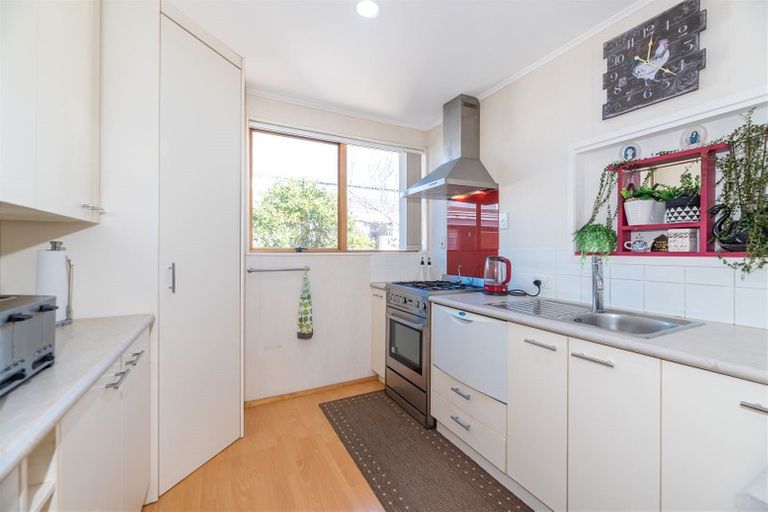 Photo of property in 1/1 Akehurst Avenue, New Lynn, Auckland, 0600