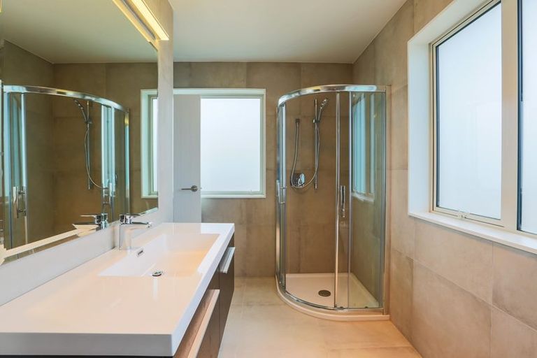 Photo of property in 24 Pikao Place, East Tamaki, Auckland, 2016