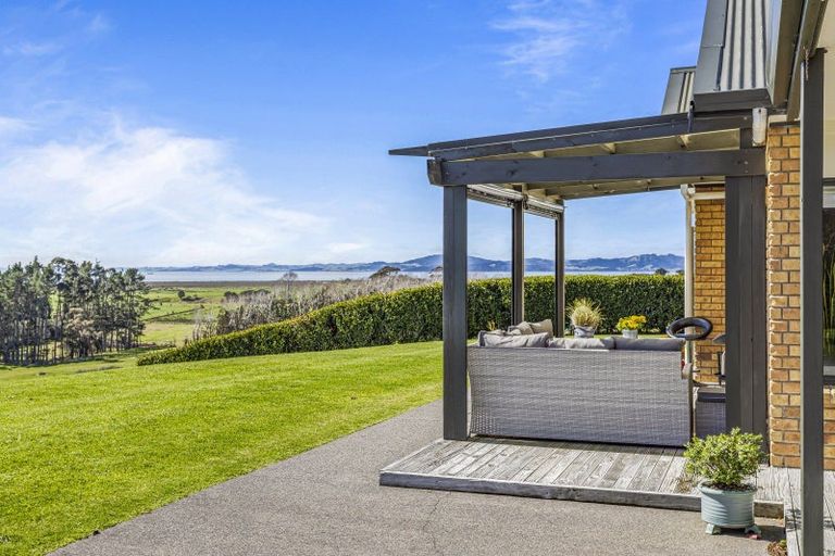 Photo of property in 105 Mairetahi Road, South Head, Helensville, 0874