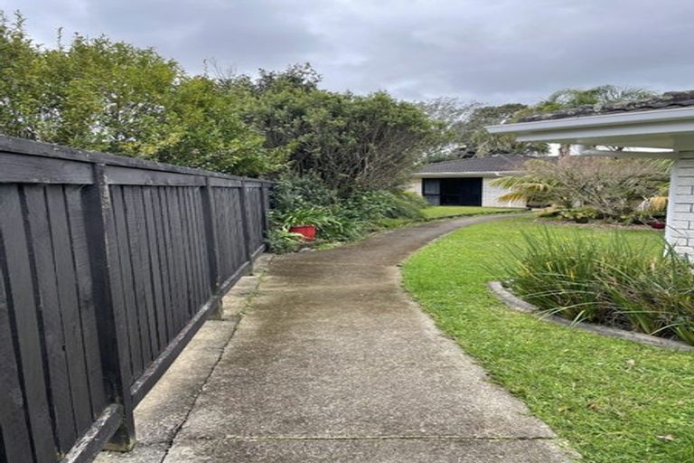 Photo of property in 9 Wilbur Place, Pakuranga Heights, Auckland, 2010