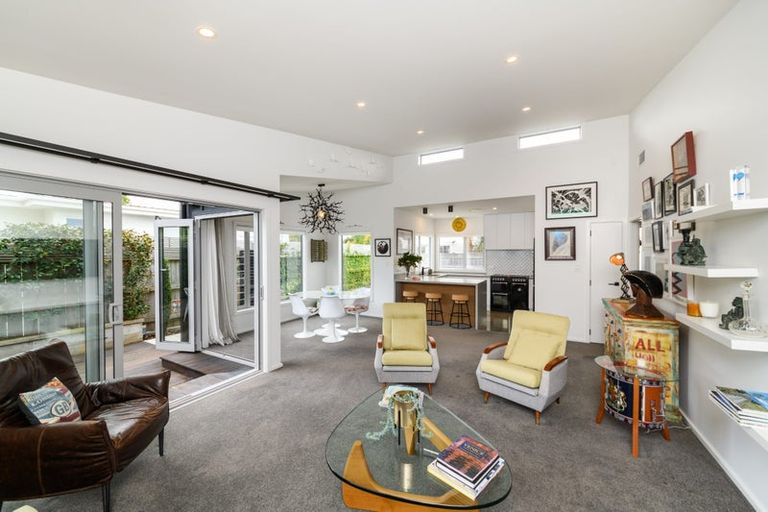 Photo of property in 32a Hardie Street, Hokowhitu, Palmerston North, 4410