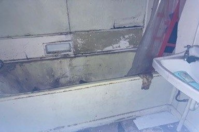 Photo of property in Snapper Point, 192 Evans Bay Parade, Roseneath, Wellington, 6021