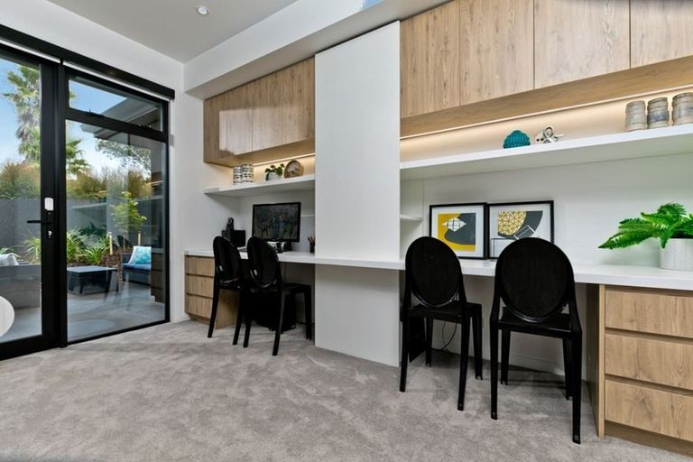 Photo of property in 67 Waipuia Place, Greenhithe, Auckland, 0632