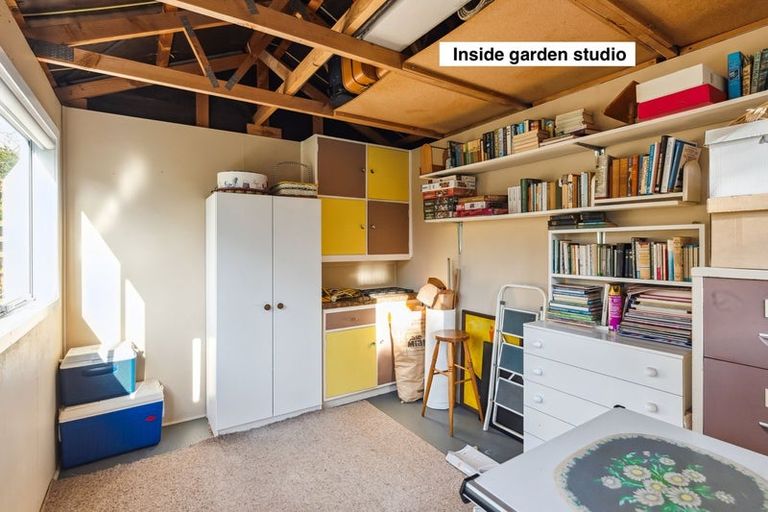 Photo of property in 8 Francis Road, Paraparaumu Beach, Paraparaumu, 5032