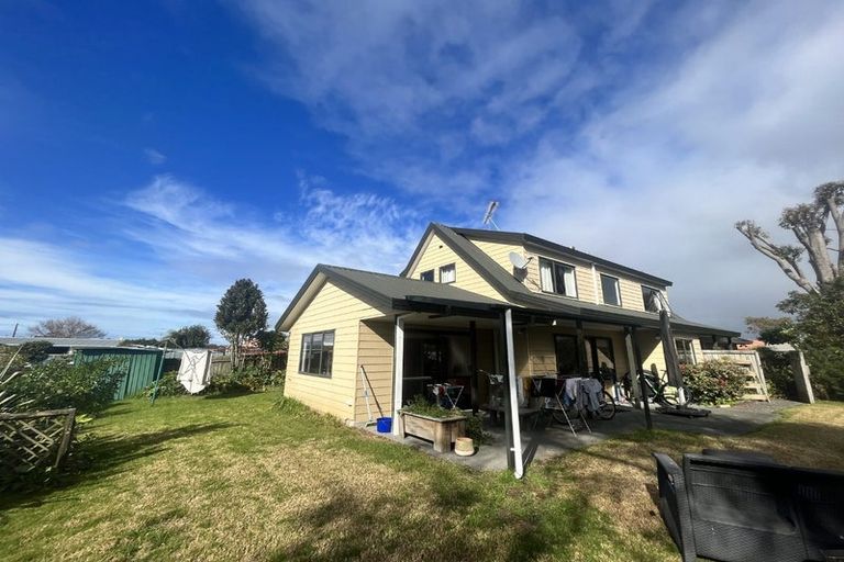 Photo of property in 48 Lakeside Drive, Orewa, 0931