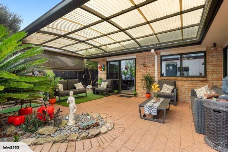 Photo of property in 596 Grenada Street, Papamoa Beach, Papamoa, 3118