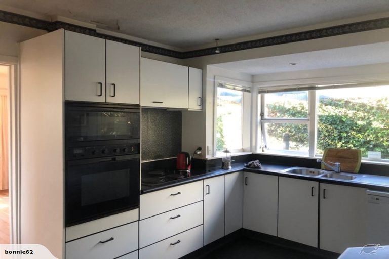 Photo of property in 87a Seatoun Heights Road, Seatoun, Wellington, 6022