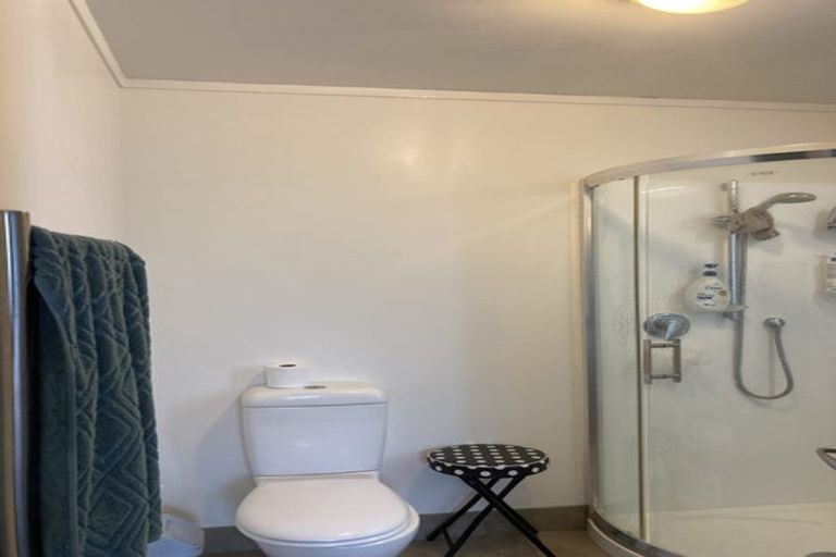 Photo of property in 2 Gowrie Street, Brooklyn, Wellington, 6021