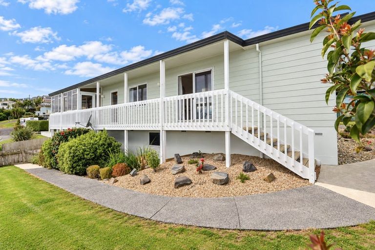 Photo of property in 32 Wainui Road, Raglan, 3225