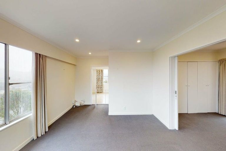 Photo of property in 91 Black Rock Road, Newlands, Wellington, 6037