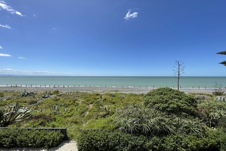 Photo of property in 227 Clifton Road, Te Awanga, 4102