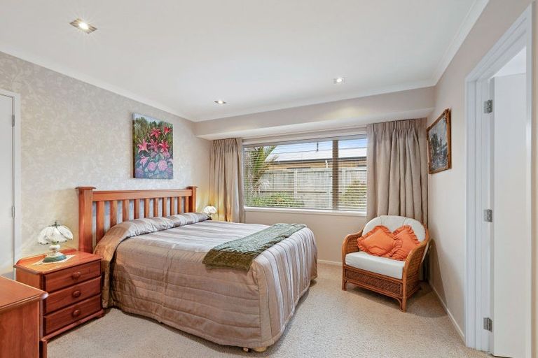 Photo of property in 8 Margaret Alice Close, Whalers Gate, New Plymouth, 4310