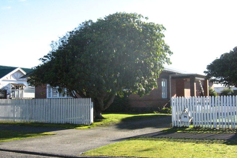 Photo of property in 74 Robertson Street, Richmond, Invercargill, 9810