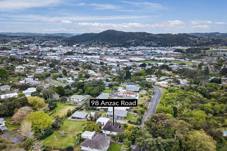 Photo of property in 98 Anzac Road, Morningside, Whangarei, 0110