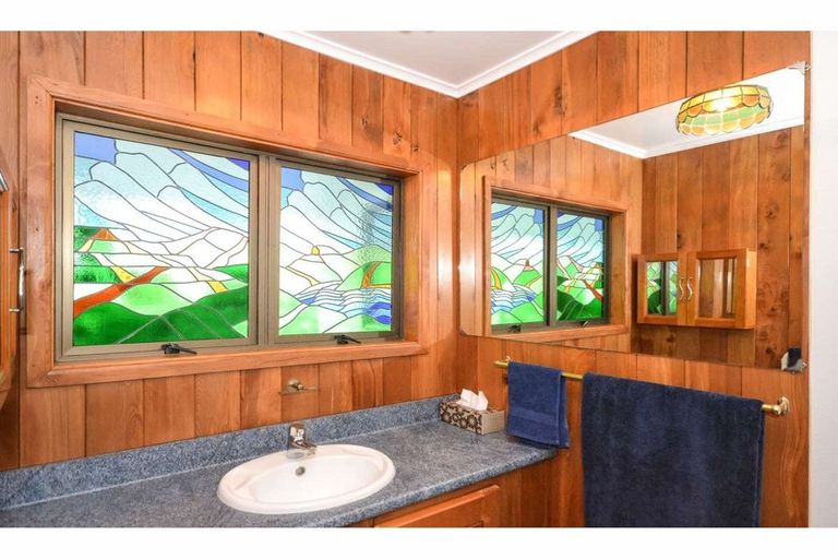 Photo of property in 28 Rangitane Loop Road, Kerikeri, 0294