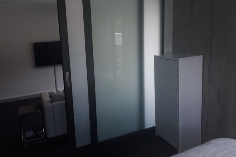 Photo of property in Frame Apartments, 903/111 Molesworth Street, Thorndon, Wellington, 6011