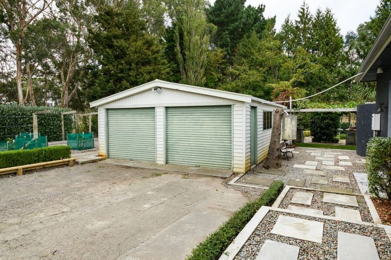 Photo of property in 1112 Rangiotu Road, Rangiotu, Palmerston North, 4477