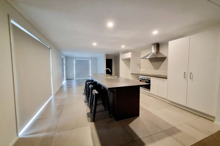 Photo of property in 27 Te Wharo Drive, Papamoa, 3118