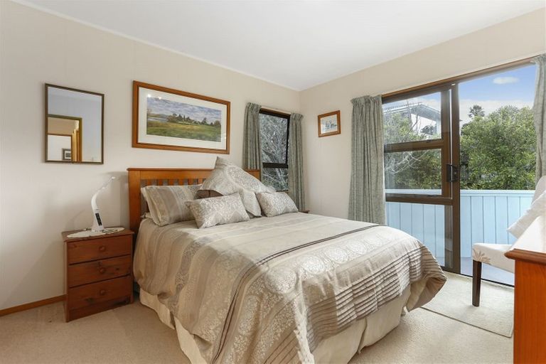 Photo of property in 2/2 The Esplanade, Campbells Bay, Auckland, 0630