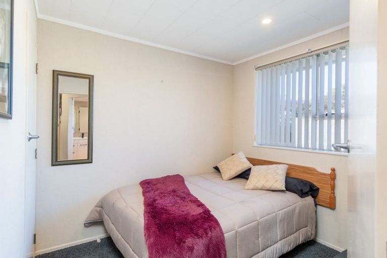 Photo of property in 5a Fremont Grove, Totara Park, Upper Hutt, 5018