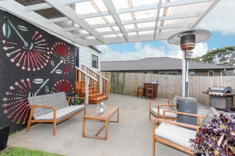 Photo of property in 10 Antonia Place, Bell Block, New Plymouth, 4312