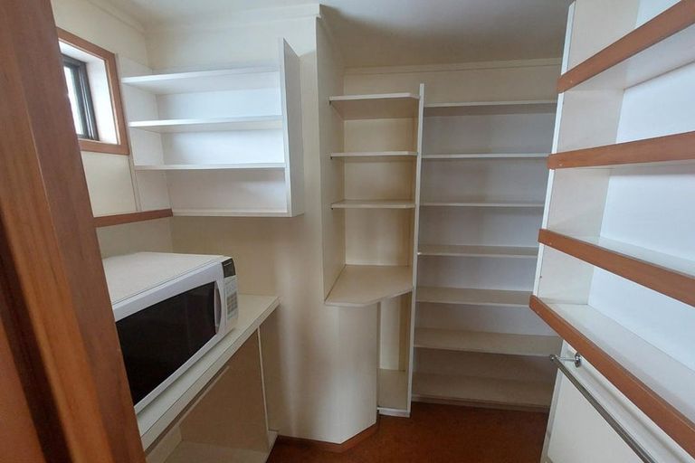 Photo of property in 8 Beach Road, Mellons Bay, Auckland, 2014