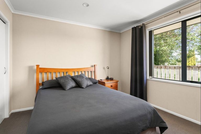 Photo of property in 24 Leon Street, Riverdale, Gisborne, 4010