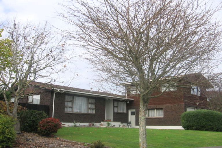 Photo of property in 12 Sheraton Grove, Highbury, Palmerston North, 4412