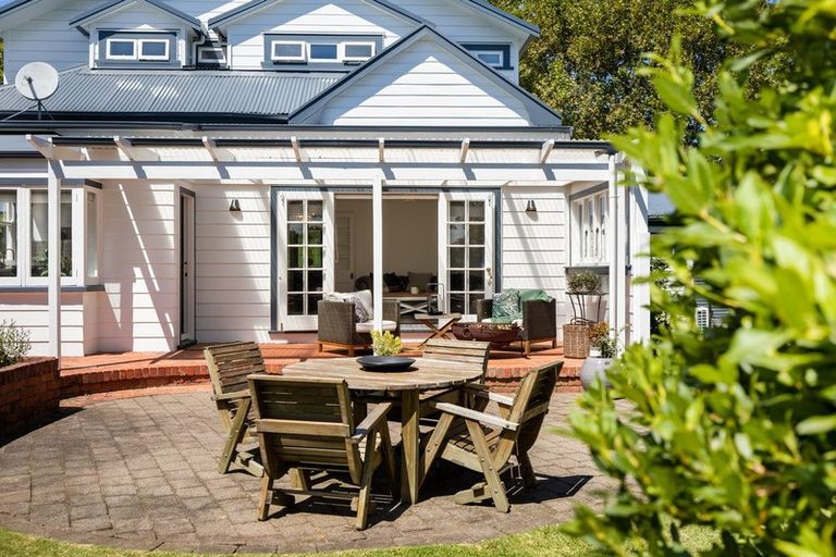 Photo of property in 22 Thornton Road, Cambridge, 3434