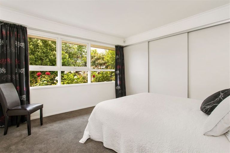 Photo of property in 102 Paparoa Street, Papanui, Christchurch, 8053