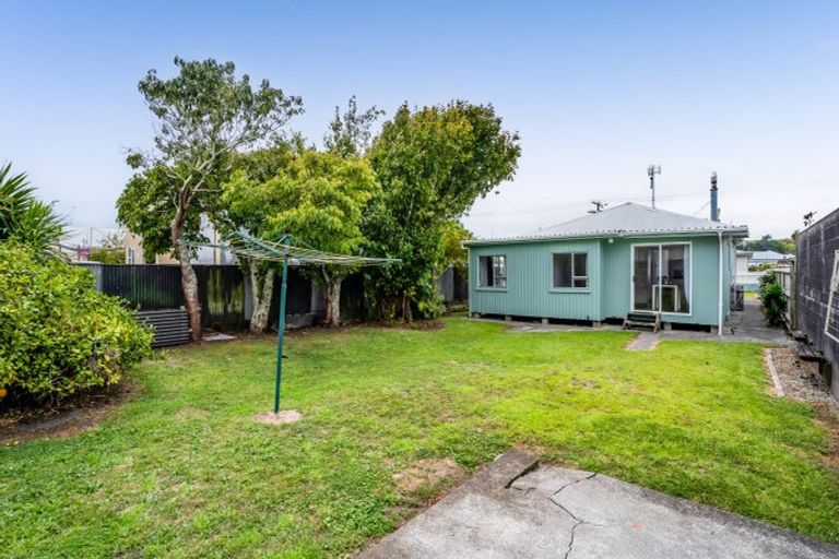 Photo of property in 19a Grey Street, Waitara, 4320