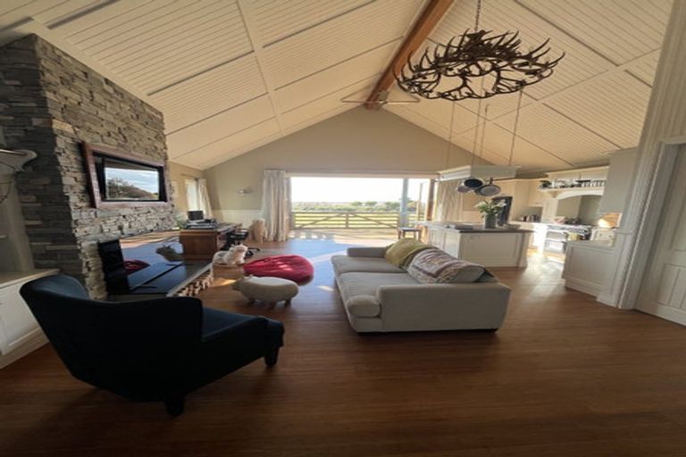 Photo of property in 21 Swindells Road, Waikuku Beach, 7473