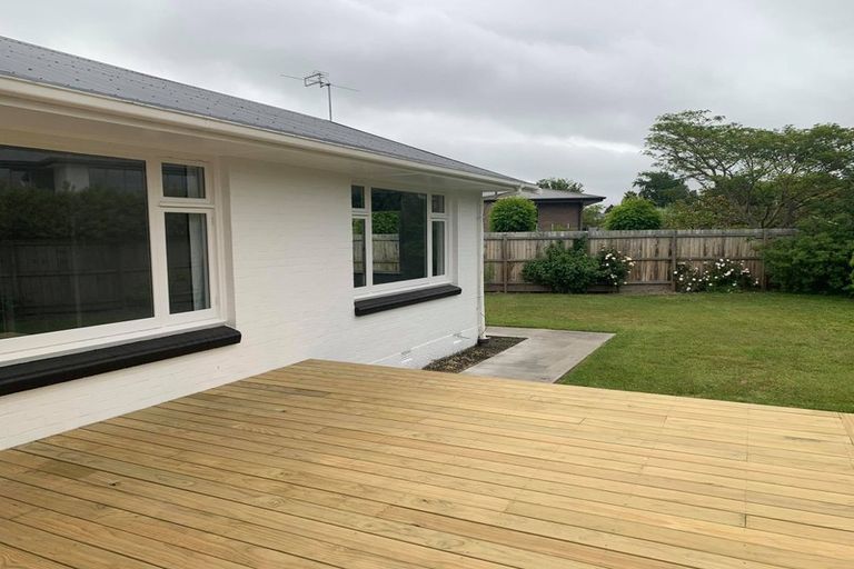 Photo of property in 10 Condell Avenue, Papanui, Christchurch, 8053