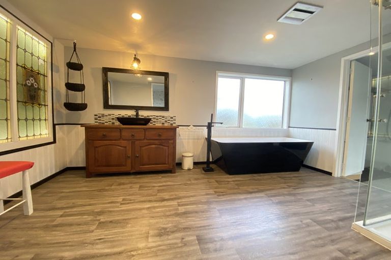 Photo of property in 315 Klondyke Road, Onewhero, Tuakau, 2697