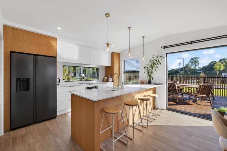Photo of property in 14 Hayward Place, Ohauiti, Tauranga, 3112