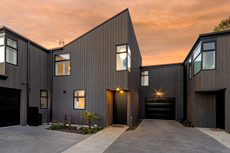 Photo of property in 91 Innes Road, St Albans, Christchurch, 8052